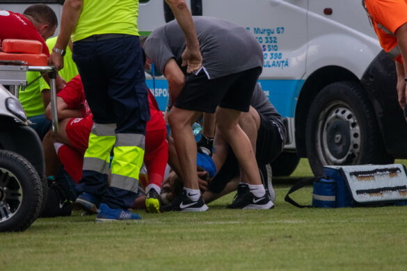 UTA a reușit doar un meci nul cu echipa antrenată de Hagi. Dănuleasă, transportat de urgență la spital (VIDEO+GALERIE FOTO)